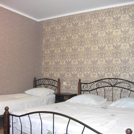 Guesthouse On Kabardinskaya 139A Gagry Eksteriør bilde