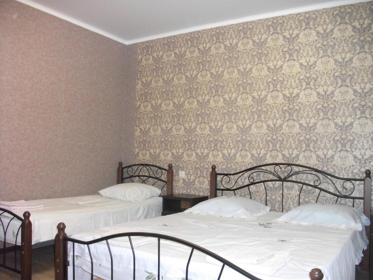 Guesthouse On Kabardinskaya 139A Gagry Eksteriør bilde