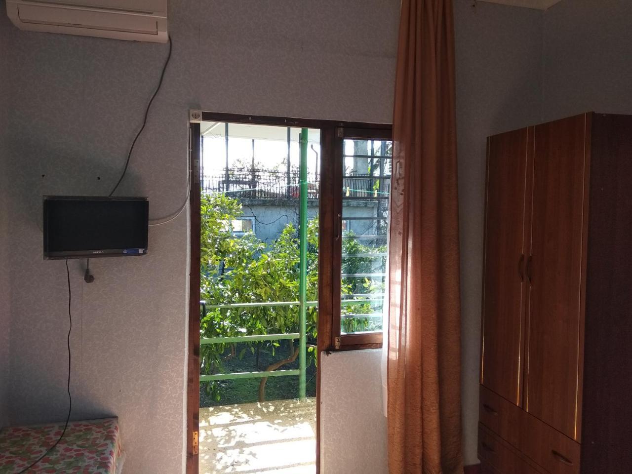 Guesthouse On Kabardinskaya 139A Gagry Eksteriør bilde