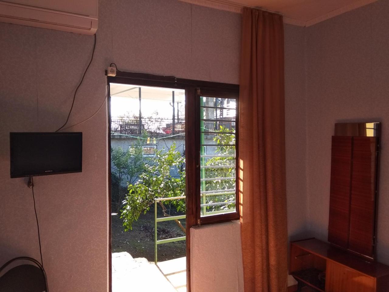 Guesthouse On Kabardinskaya 139A Gagry Eksteriør bilde